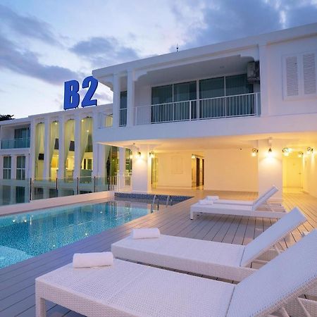B2 Phuket Premier Hotel Patong Bagian luar foto
