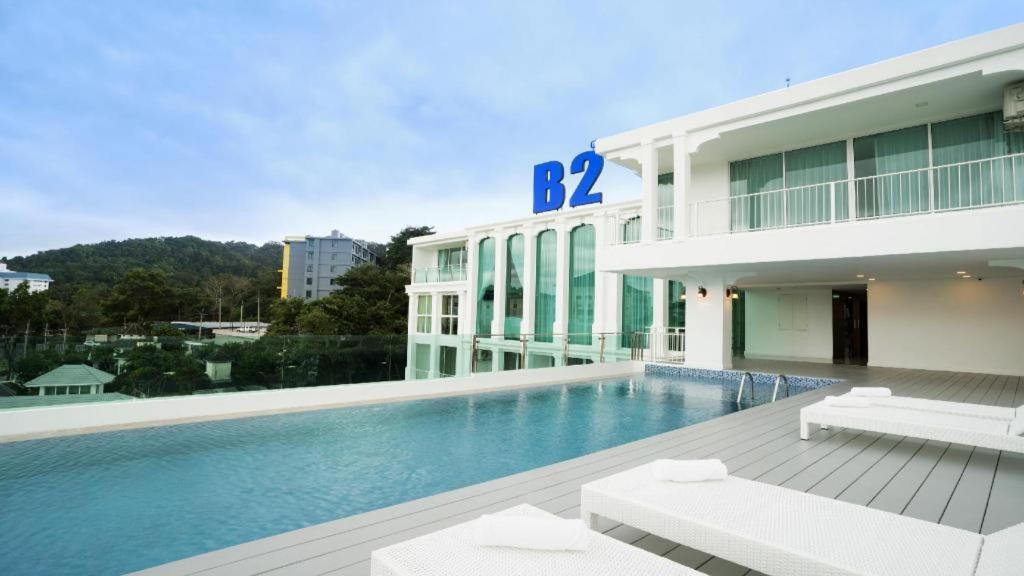 B2 Phuket Premier Hotel Patong Bagian luar foto