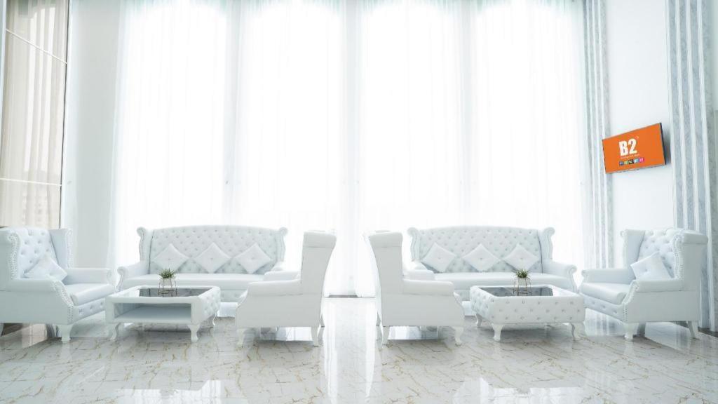 B2 Phuket Premier Hotel Patong Bagian luar foto
